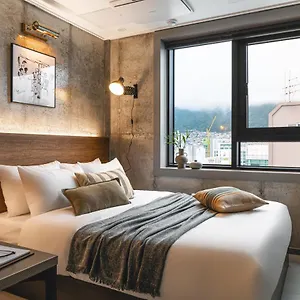 アパート Urbanstay Boutique Nampo Biff, 釜山広域市