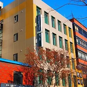 Cheonggye Haus Hostal Seúl