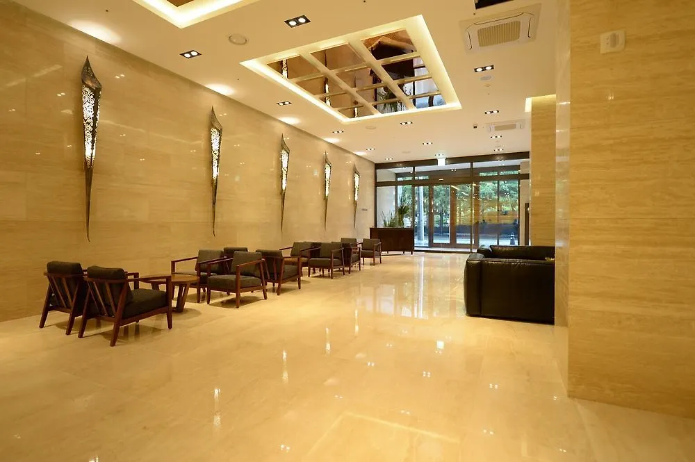 Busan Business Hotel 3*,