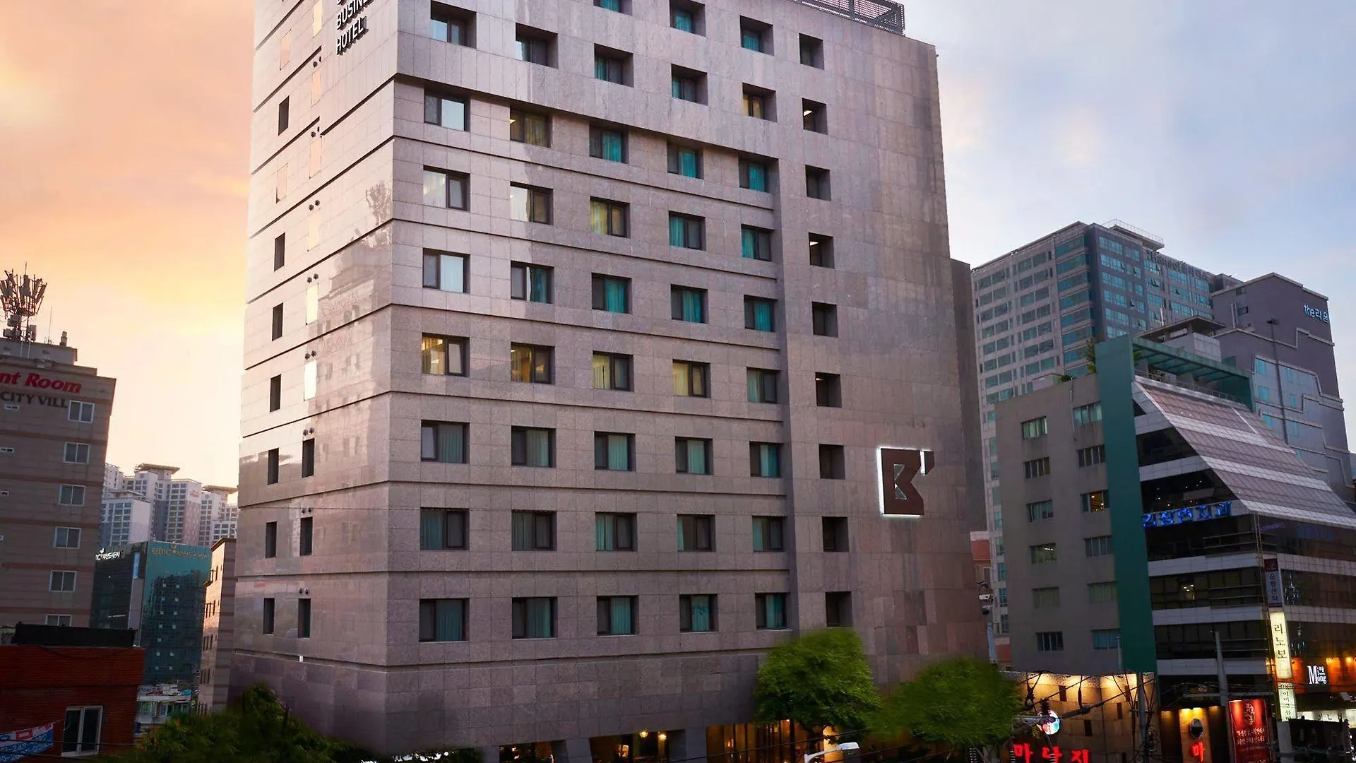 Busan Business Hotel 3*,